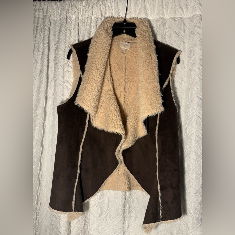 Knox Rose Brown and Cream Sherpa Vest